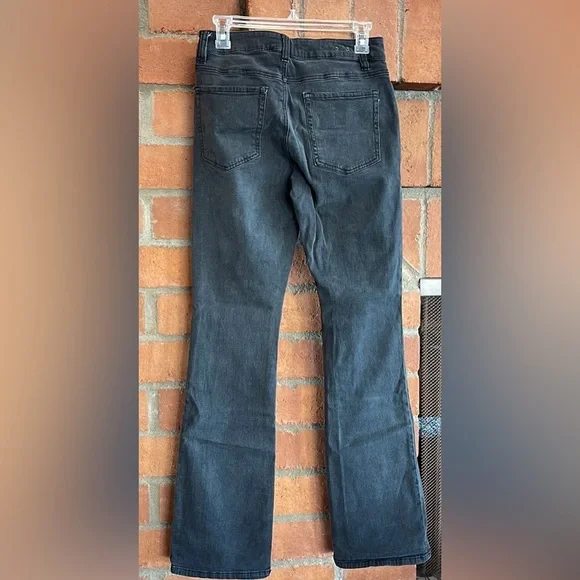 Cabi Curvy Slim Boot Brush Denim Jeans Style 3043L - Picture 2 of 8